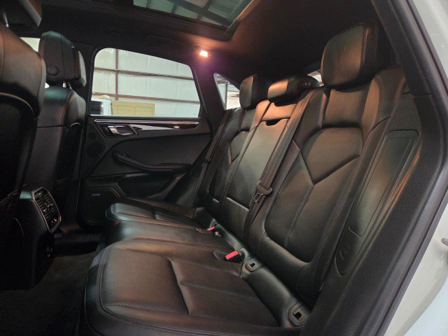 Used 2016 Porsche Macan S AWD/4WD image 65