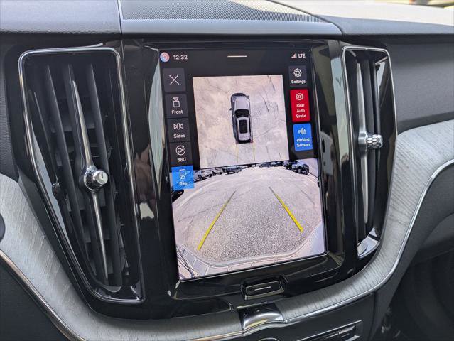 Used 2025 Volvo XC60 T8 Plus w/ Protection Package Premier image 18