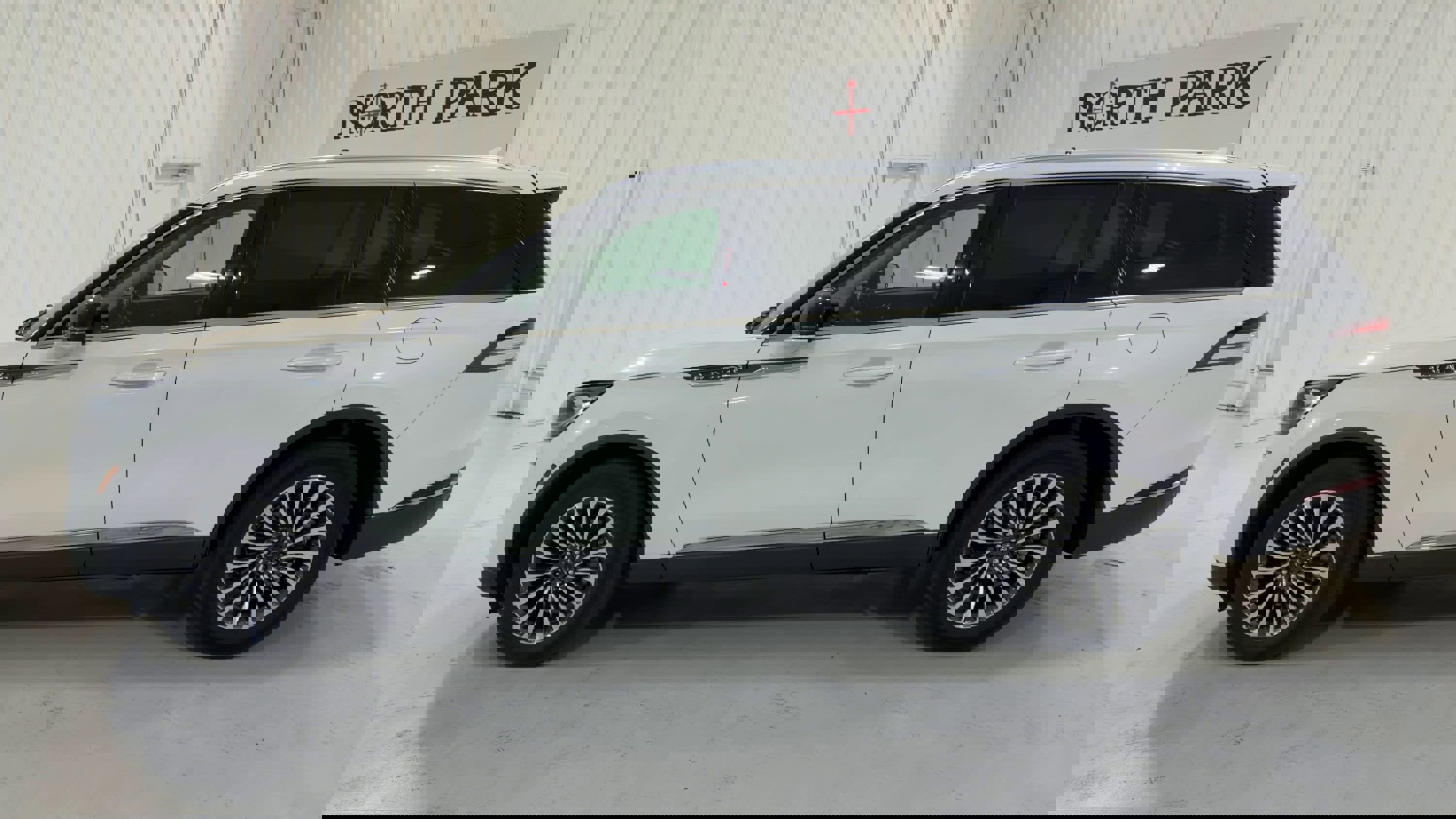 Used 2022 Lincoln Aviator AWD w/ Premium Package image 6