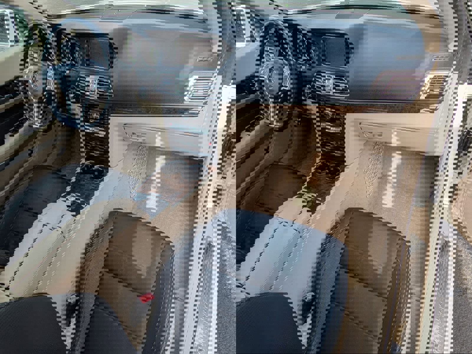 Used 2015 Mercedes-Benz E 400 Cabriolet image 23