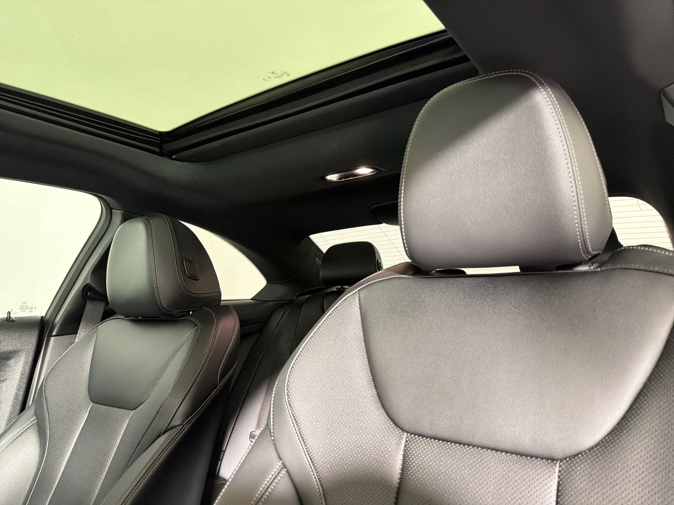 Certified 2024 BMW 230i Coupe w/ Convenience Package RWD image 14