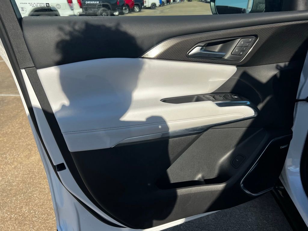 Used 2025 Chevrolet Traverse High Country image 57