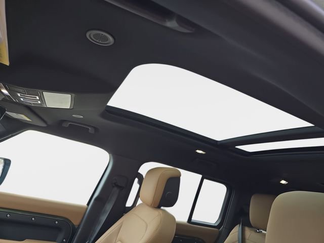 New 2026 Land Rover Defender 130 X-Dynamic SE image 17