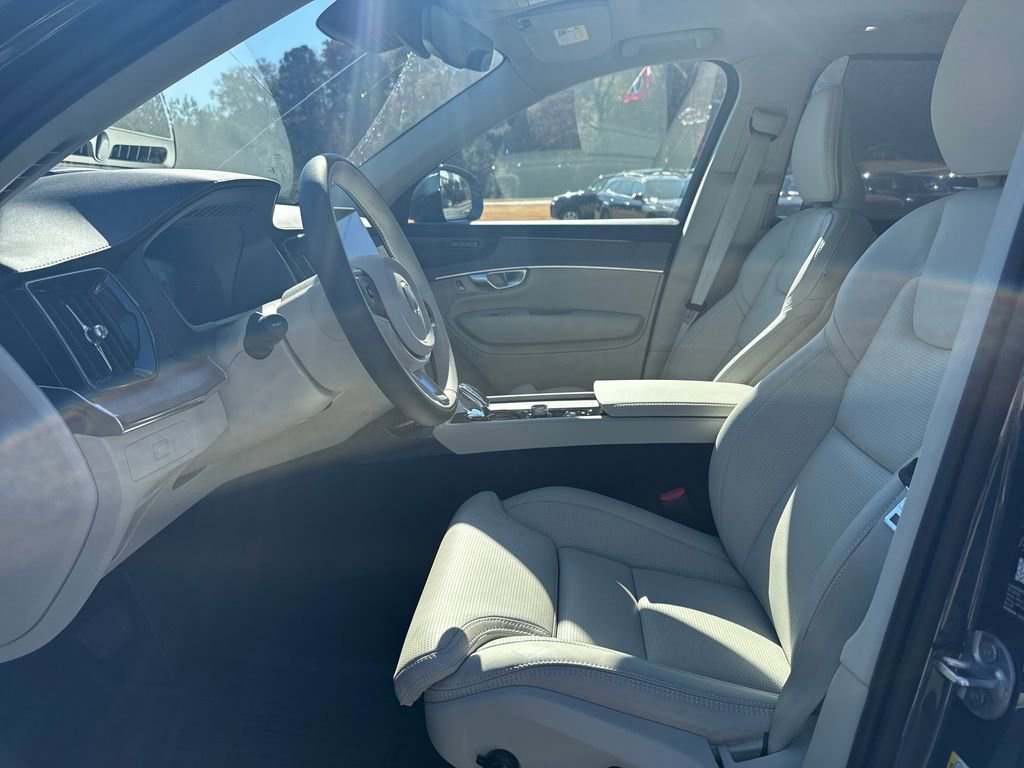 Used 2026 Volvo XC90 B6 Ultra image 11