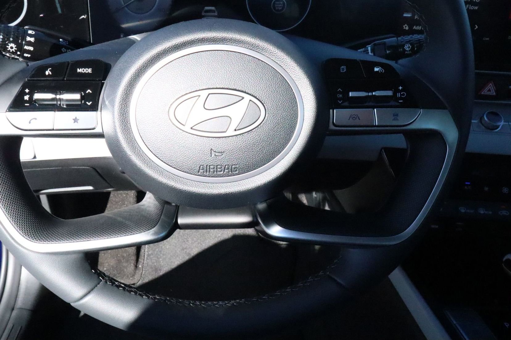 New 2026 Hyundai Elantra Limited image 11