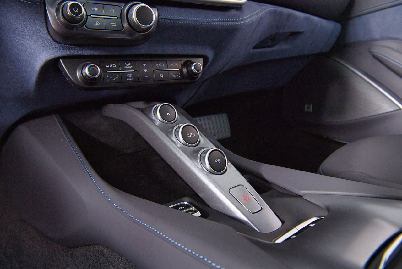 Certified 2019 Ferrari Portofino image 12