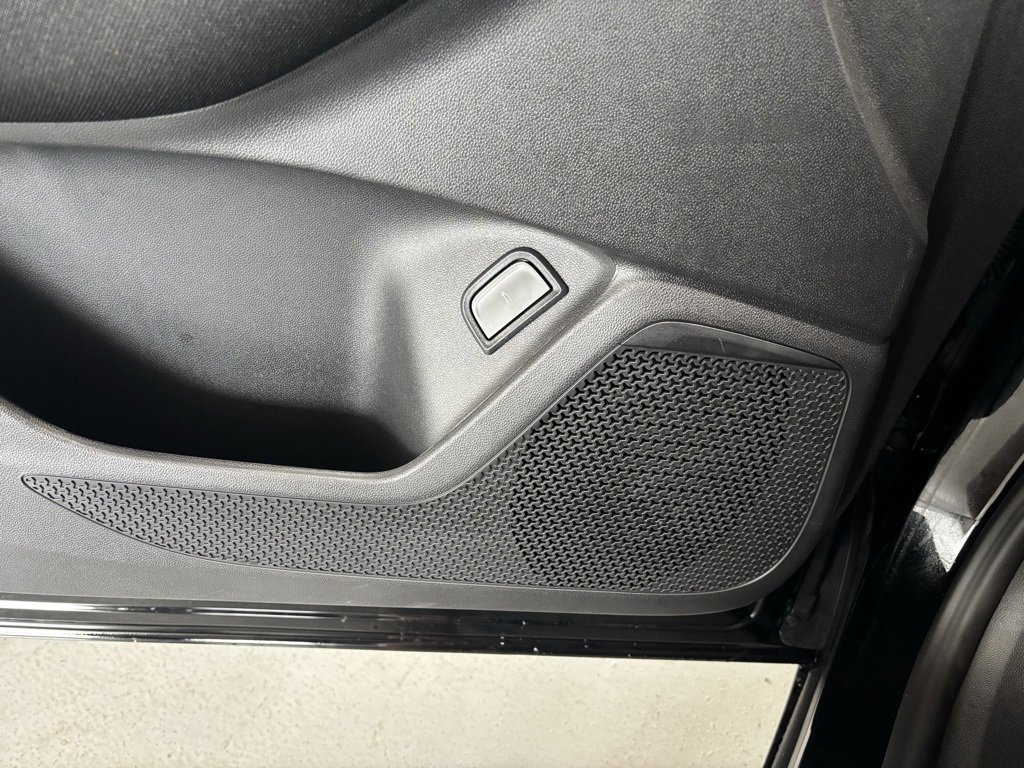 New 2025 Chevrolet Blazer EV LT image 12