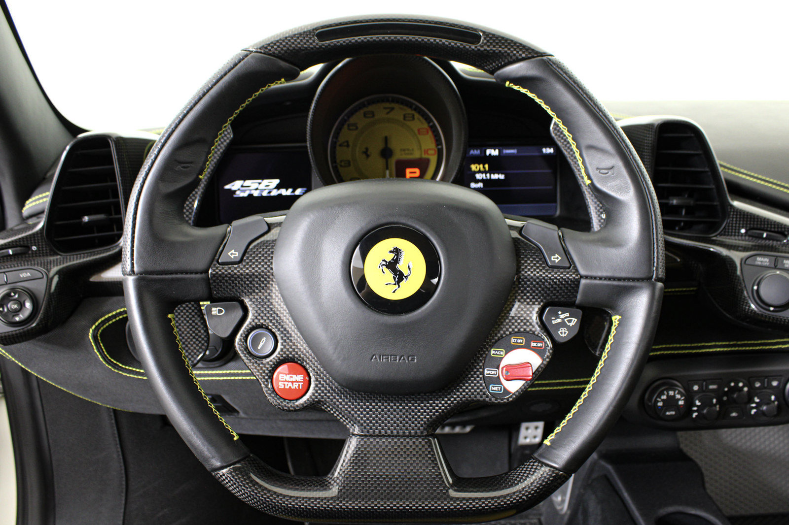 Used 2015 Ferrari 458 Speciale Coupe RWD image 48