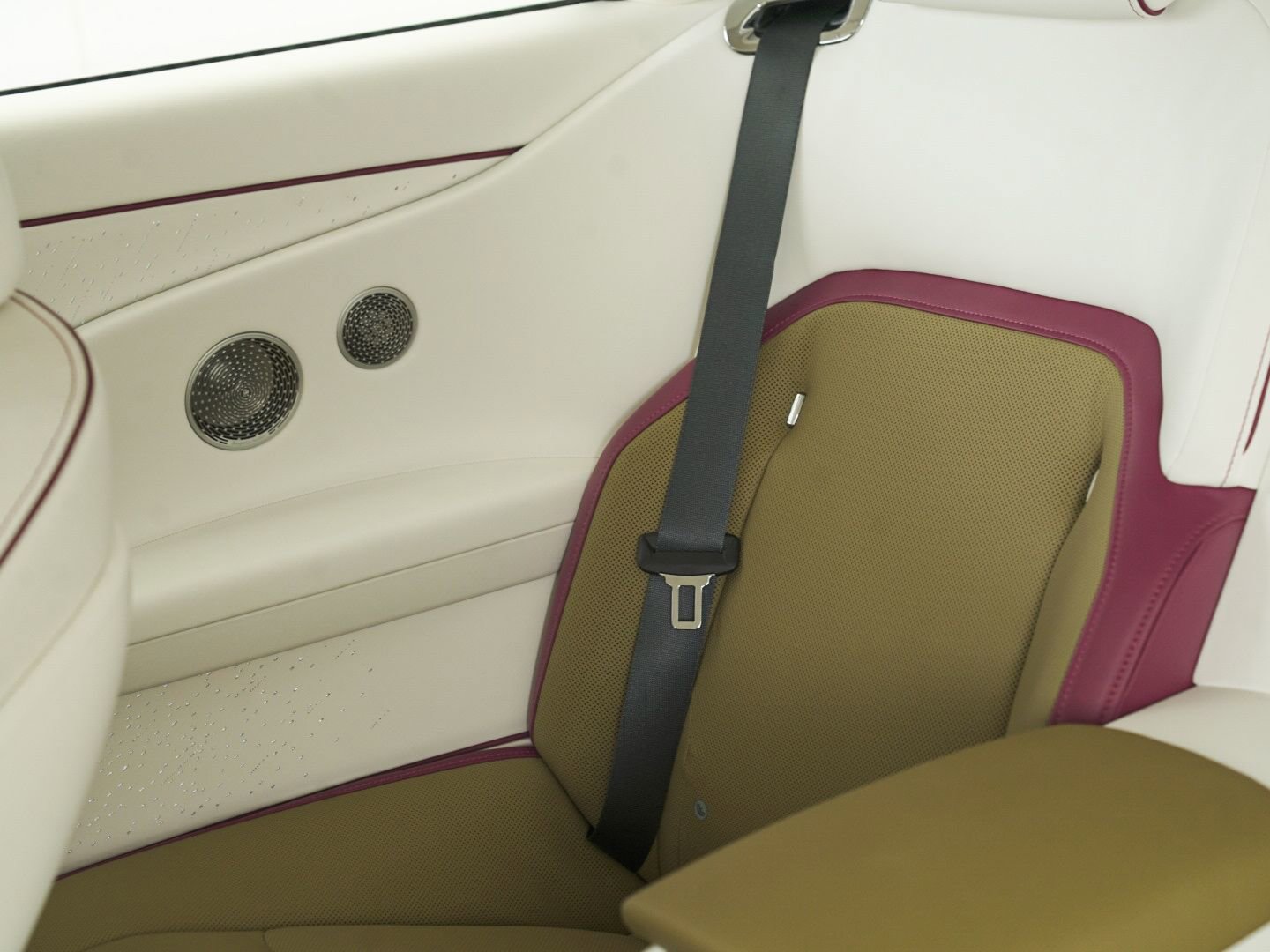 Certified 2024 Rolls-Royce Spectre w/ Spectre Launch Package image 39