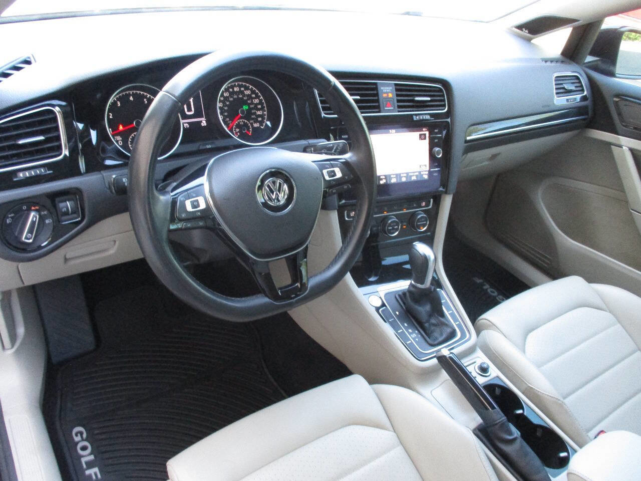 Used 2018 Volkswagen Golf SEL FWD image 73