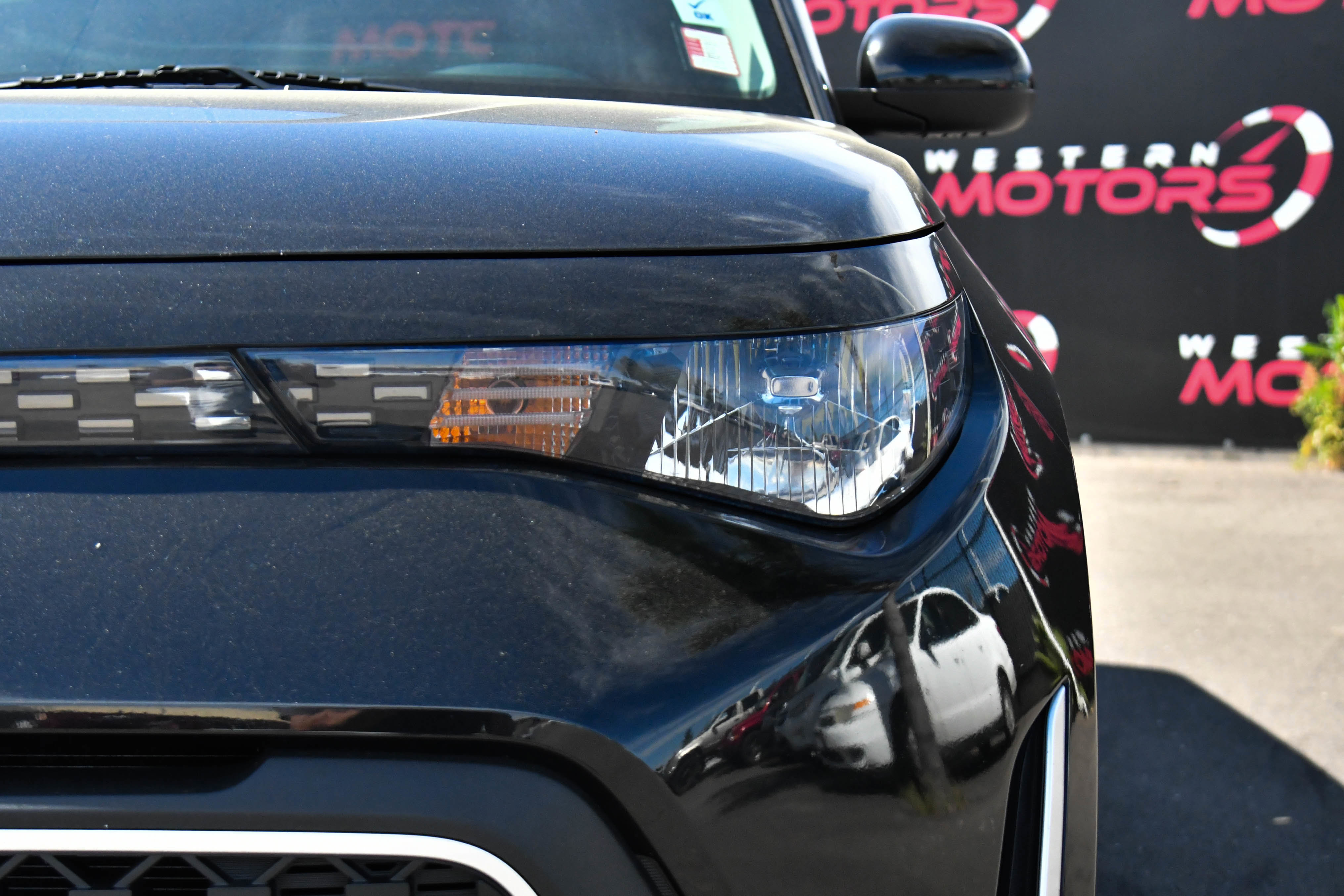 Used 2023 Kia Soul LX image 11