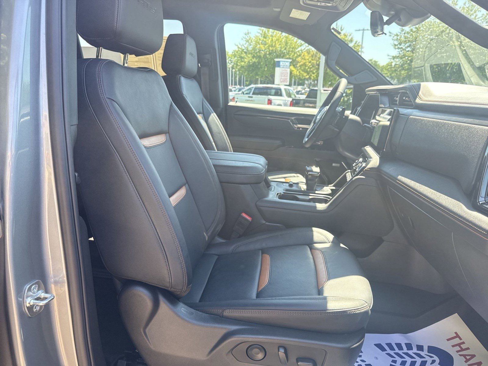 Used 2025 GMC Sierra 1500 AT4 w/ Technology Package AWD/4WD image 26