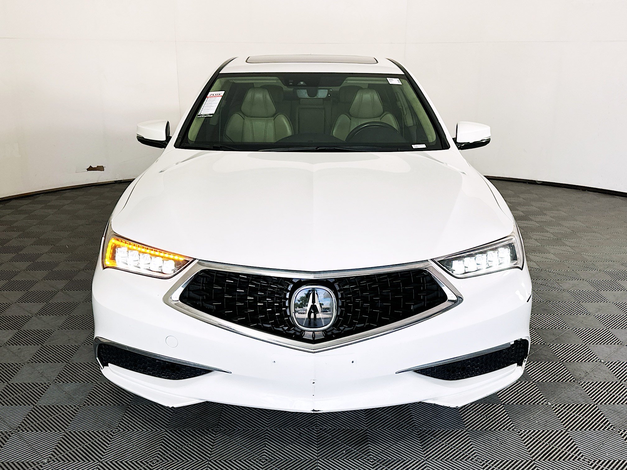 Used 2018 Acura TLX w/ Technology Package AWD/4WD image 8
