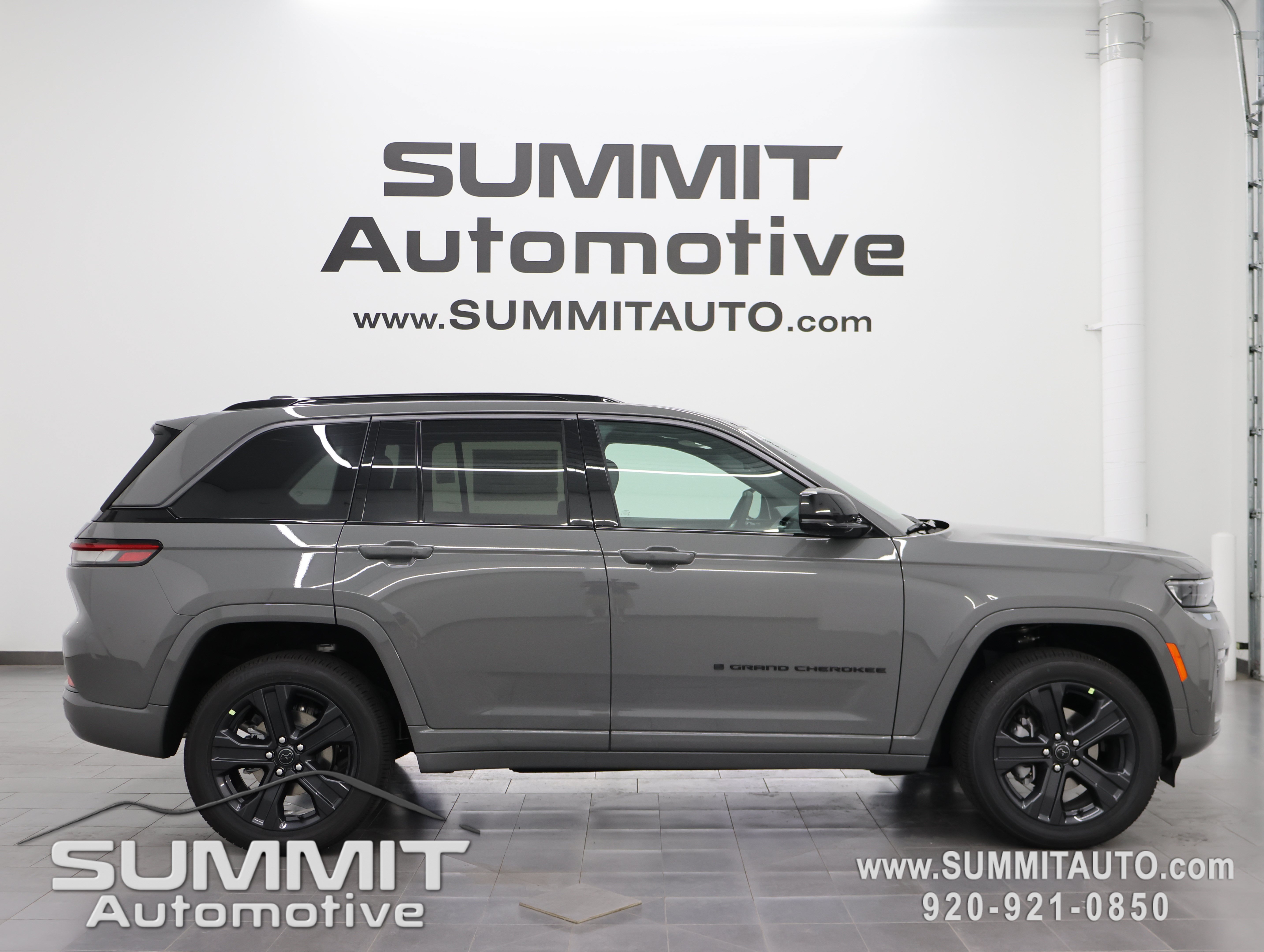 New 2027 Jeep Grand Cherokee Limited
