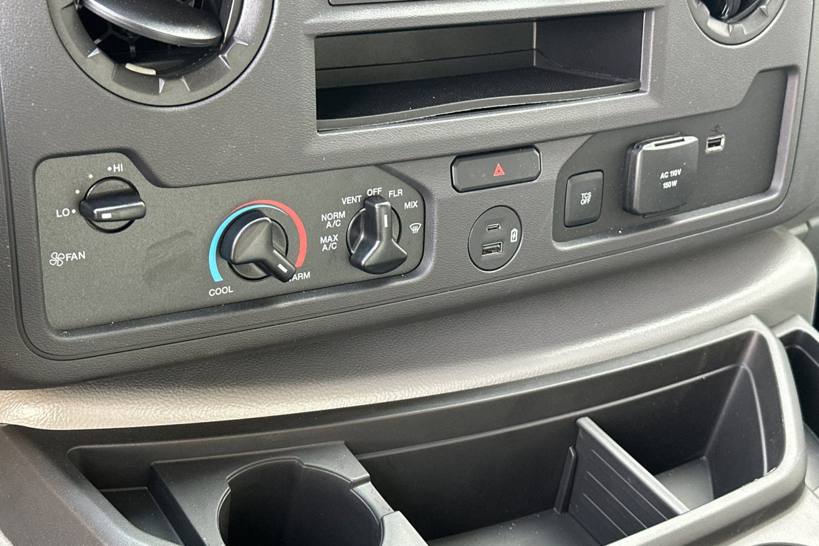 New 2026 Ford E-350 and Econoline 350 Super Duty w/ Power Equipment Group image 19