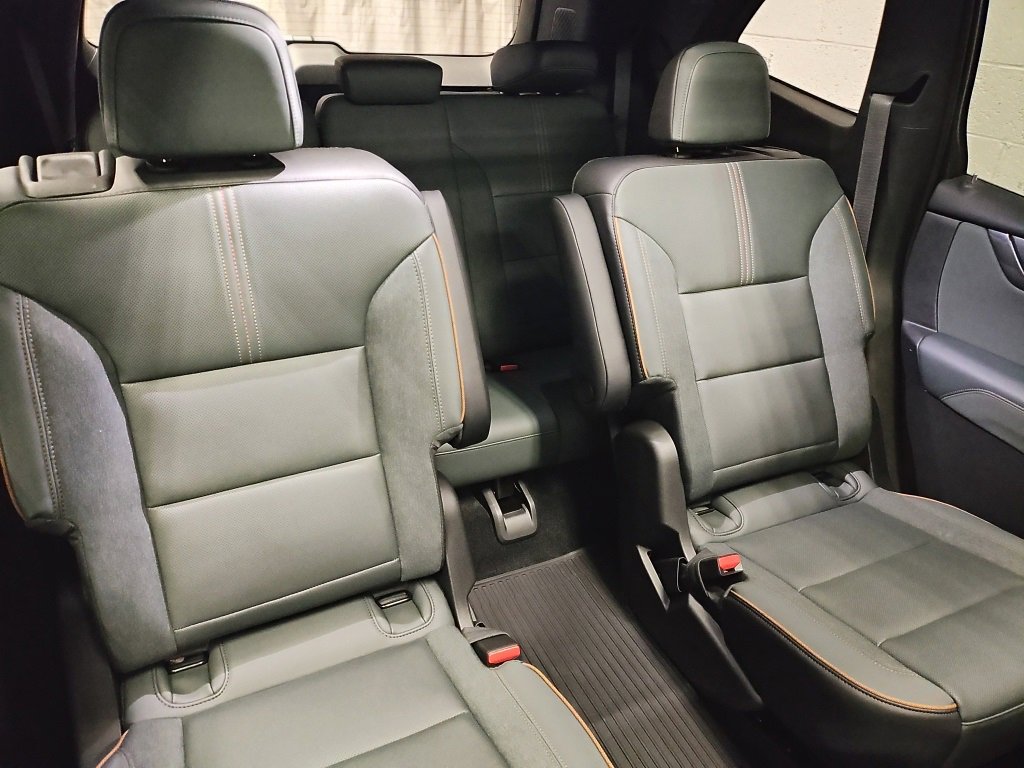 New 2026 GMC Acadia AT4 w/ Luxury Package image 11
