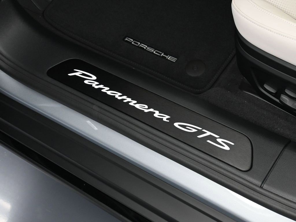 New 2026 Porsche Panamera GTS image 16