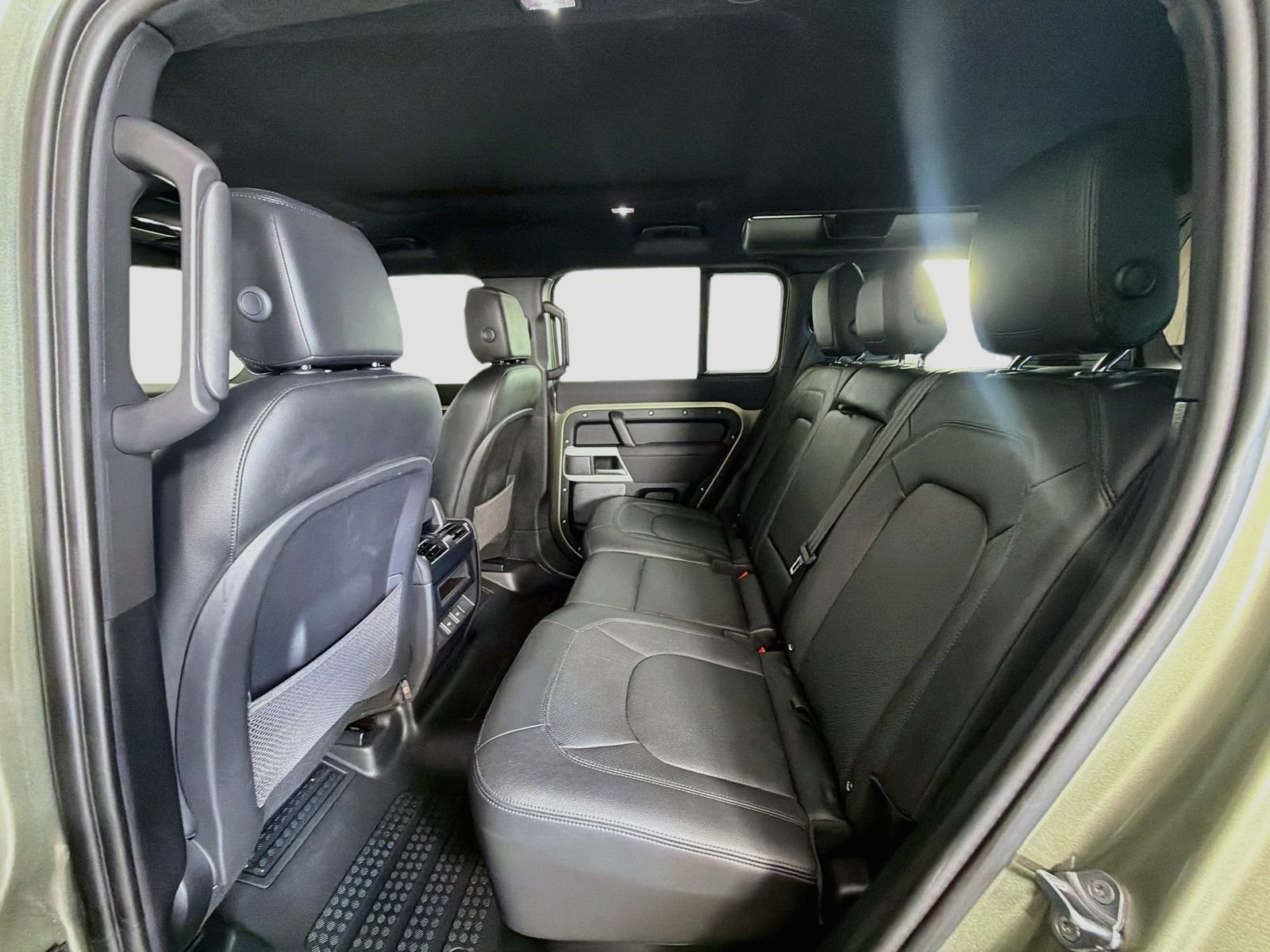 Used 2023 Land Rover Defender 110 S AWD/4WD image 26