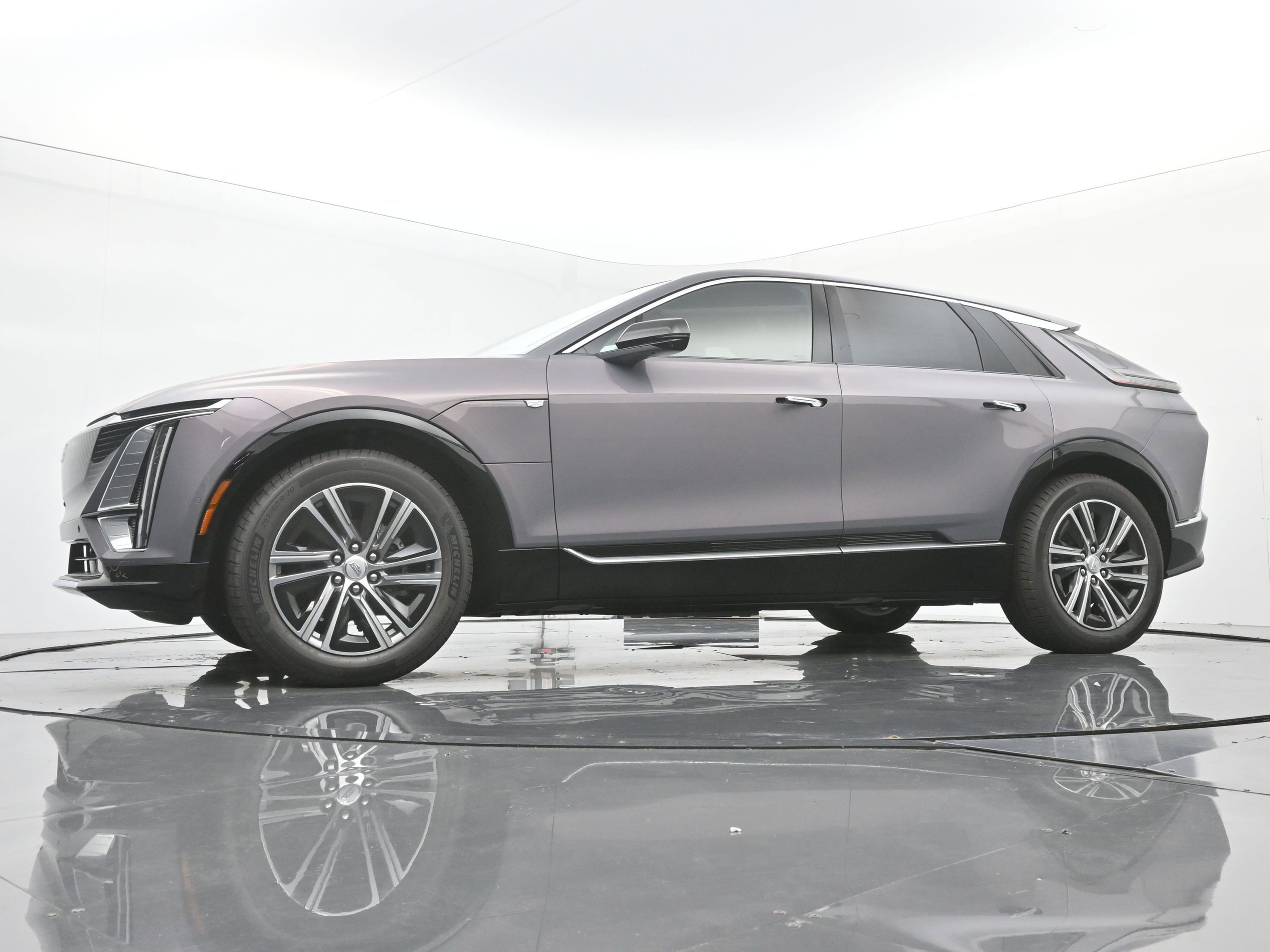 New 2026 Cadillac Lyriq Luxury image 16