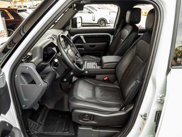 Used 2021 Land Rover Defender 110 X-Dynamic HSE image 14