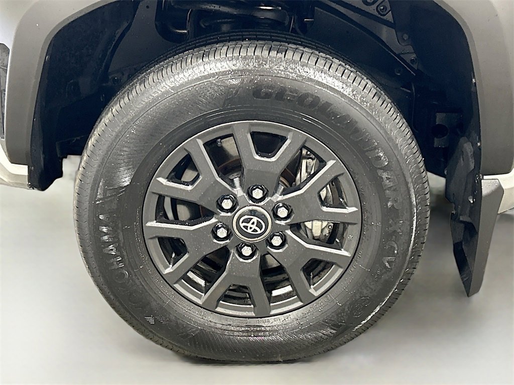 Used 2025 Toyota 4Runner SR5 image 26