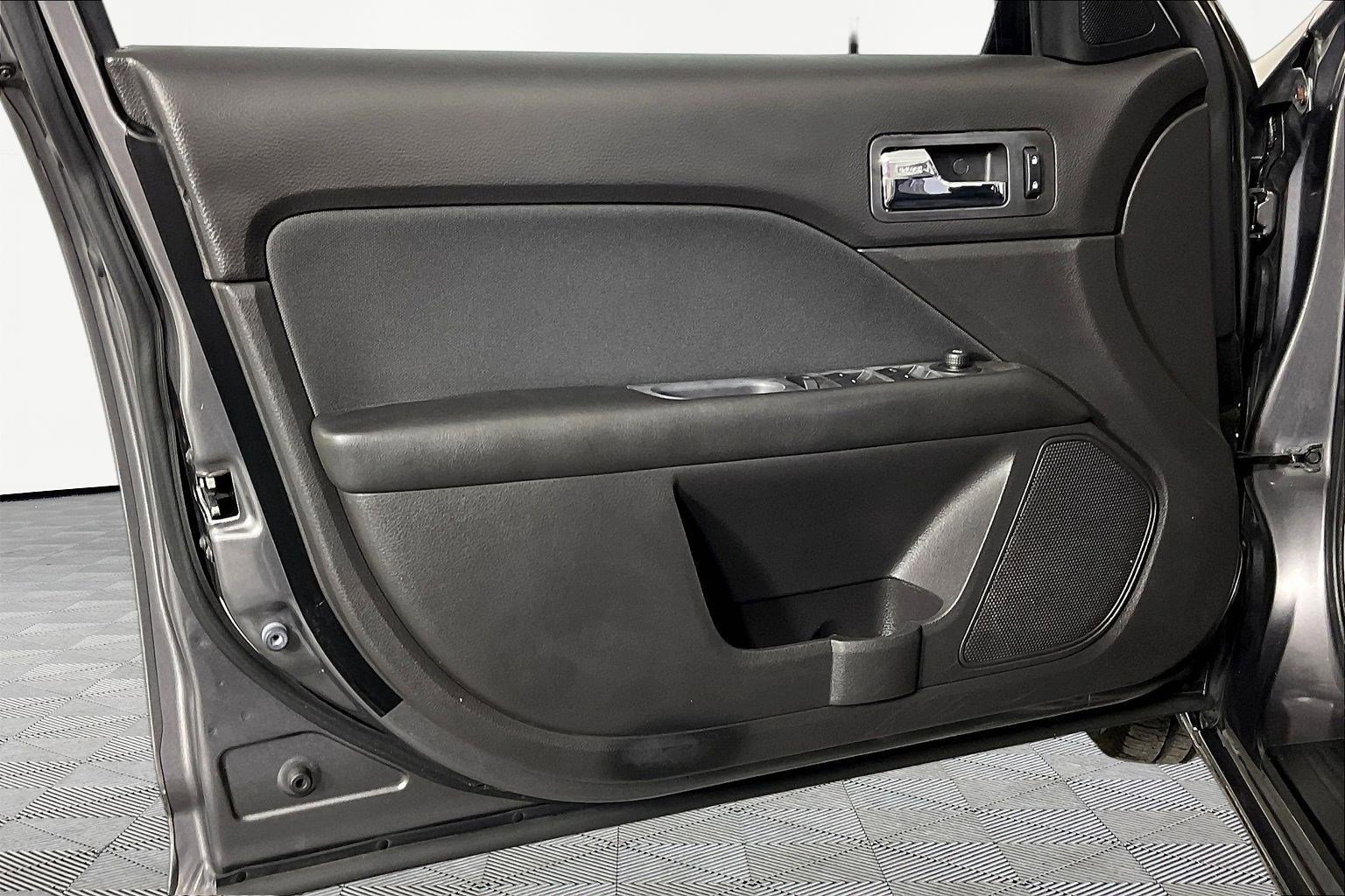 Used 2011 Ford Fusion SE w/ 202A Rapid Spec Order Code image 19