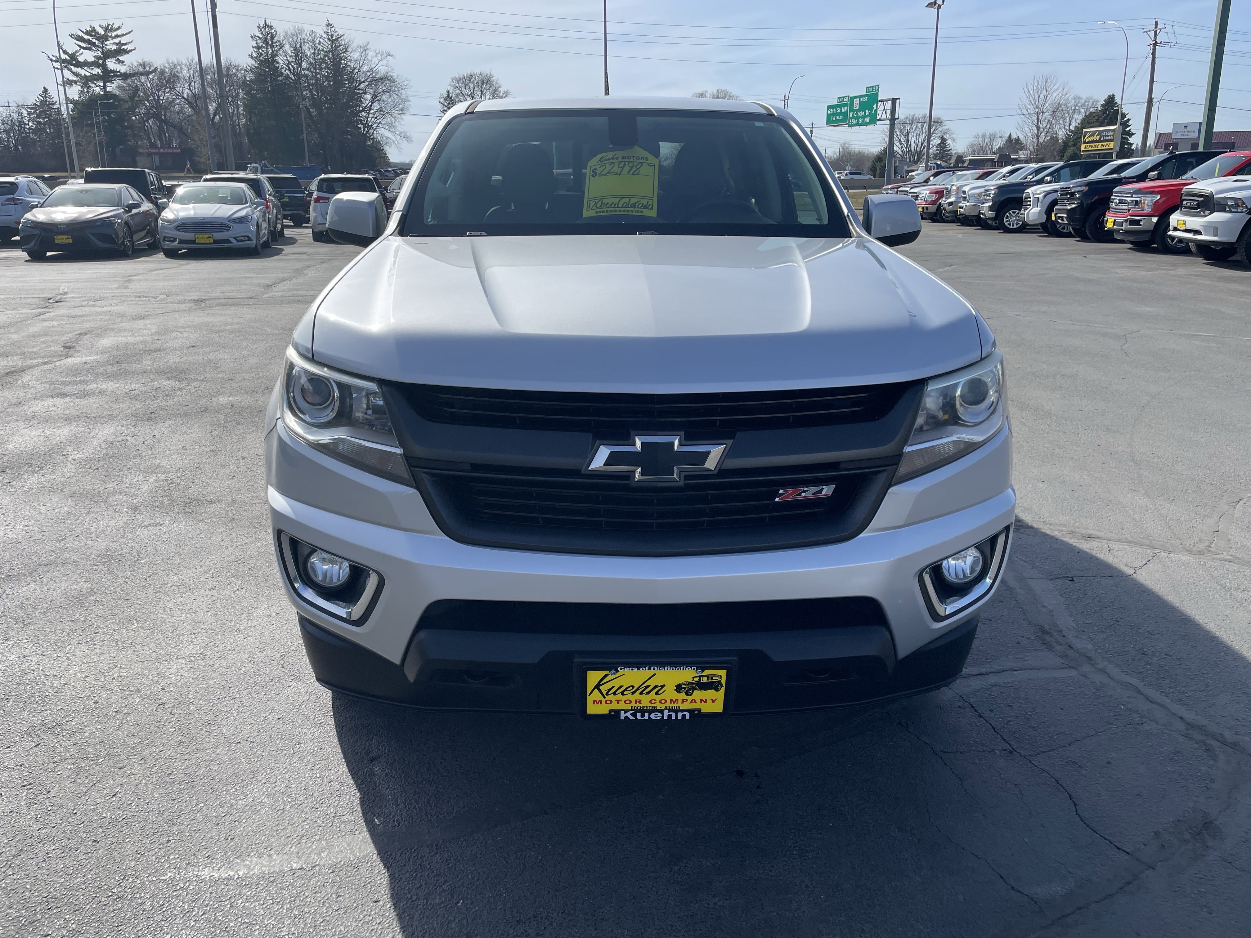 Used 2017 Chevrolet Colorado Z71 AWD/4WD image 3