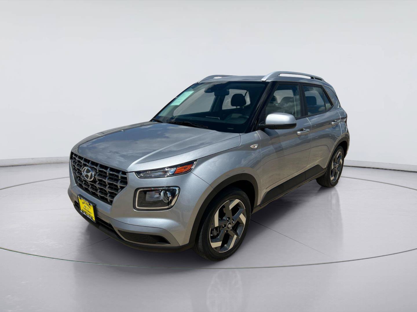 Used 2024 Hyundai Venue SEL FWD image 7