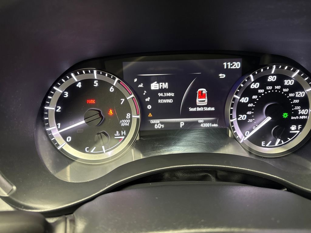 Used 2023 Toyota Highlander XLE AWD/4WD image 17