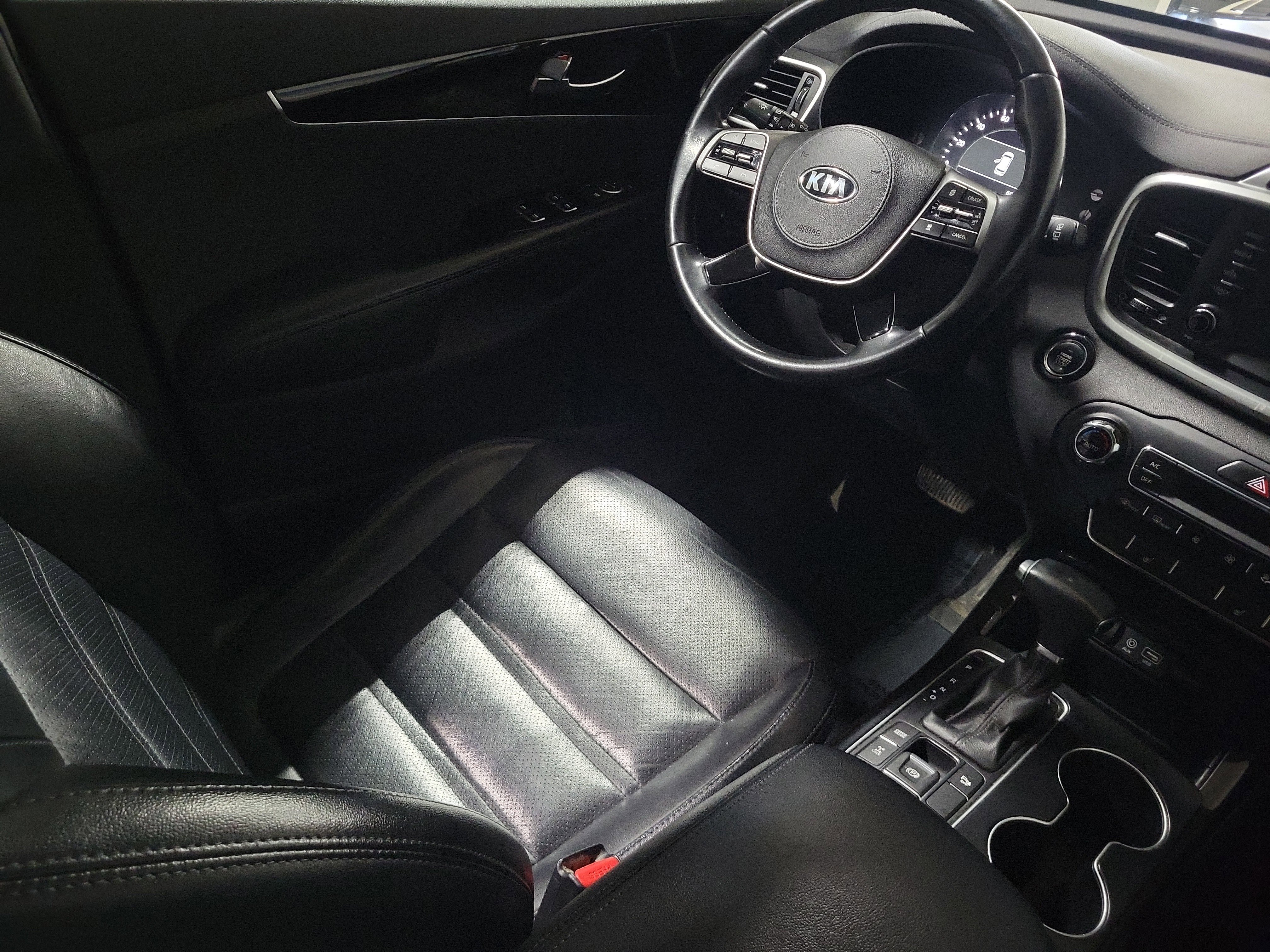 Used 2019 Kia Sorento EX image 17