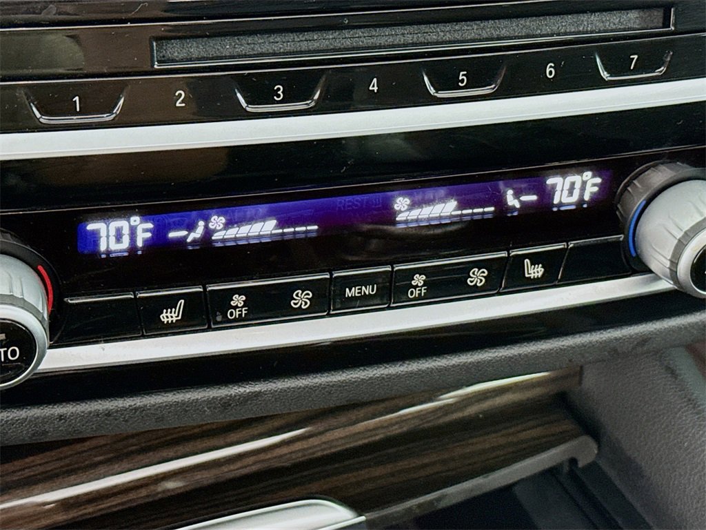 Used 2018 BMW 530i xDrive image 21