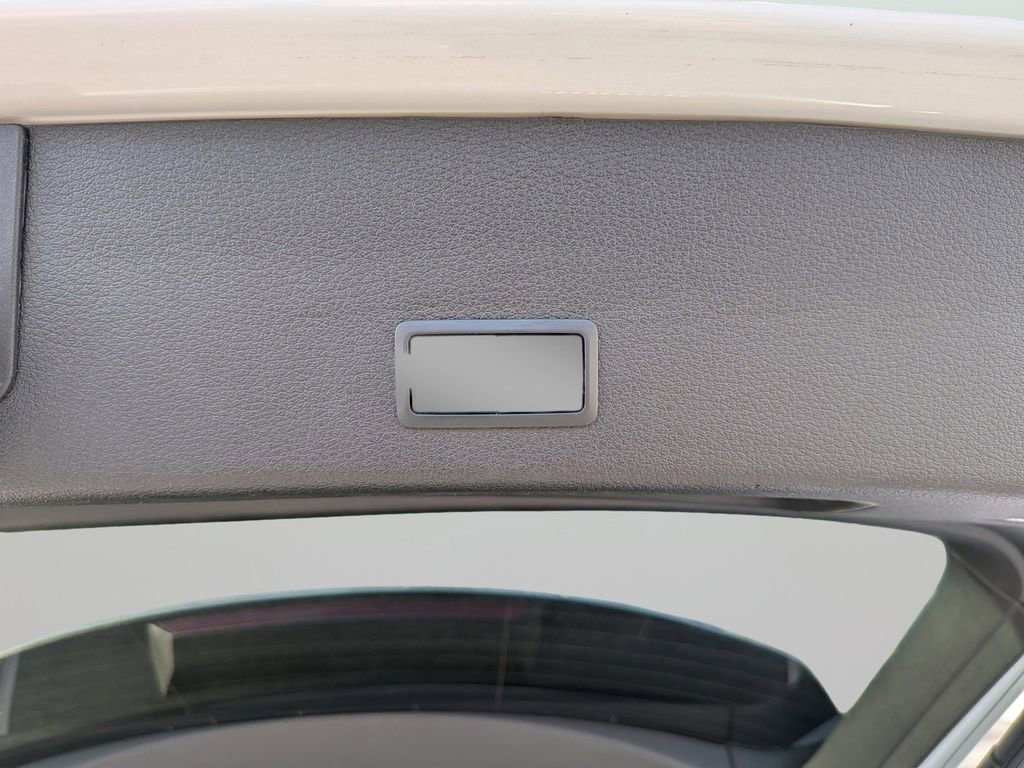 Used 2022 Audi e-tron Premium Plus w/ Premium Plus Package image 12