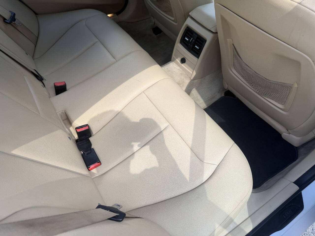 Used 2014 BMW 320i xDrive Sedan AWD/4WD image 24