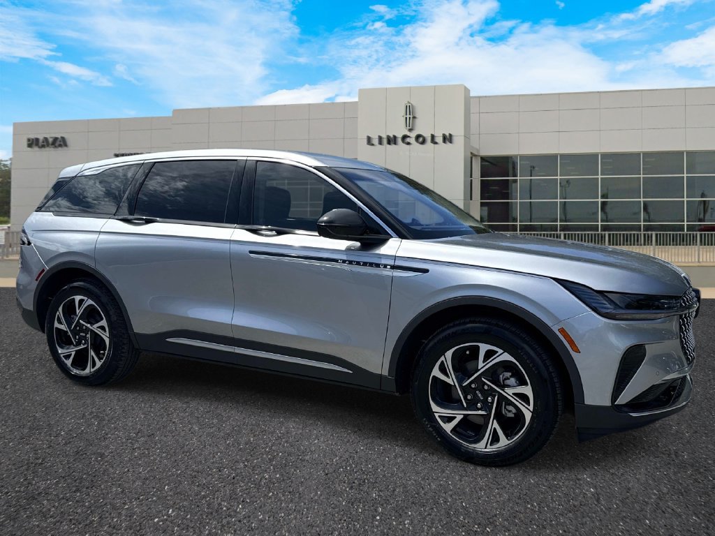 New 2026 Lincoln Nautilus Premier AWD/4WD image 1