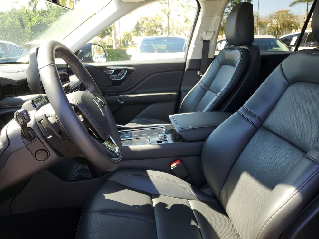 New 2026 Lincoln Aviator 2WD image 21