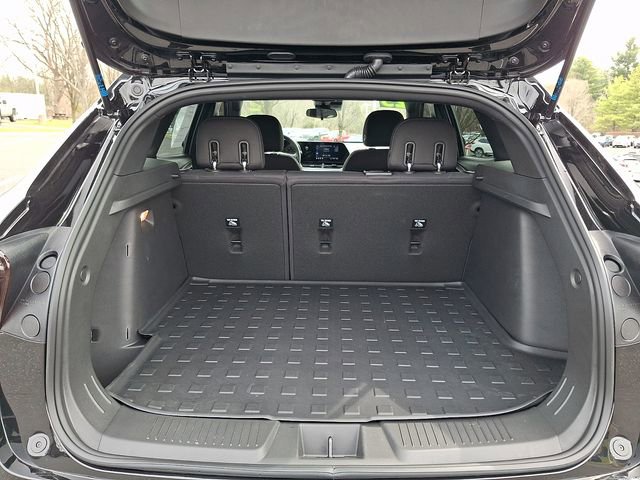 Certified 2025 Chevrolet Trax RS w/ Driver Confidence Package image 27