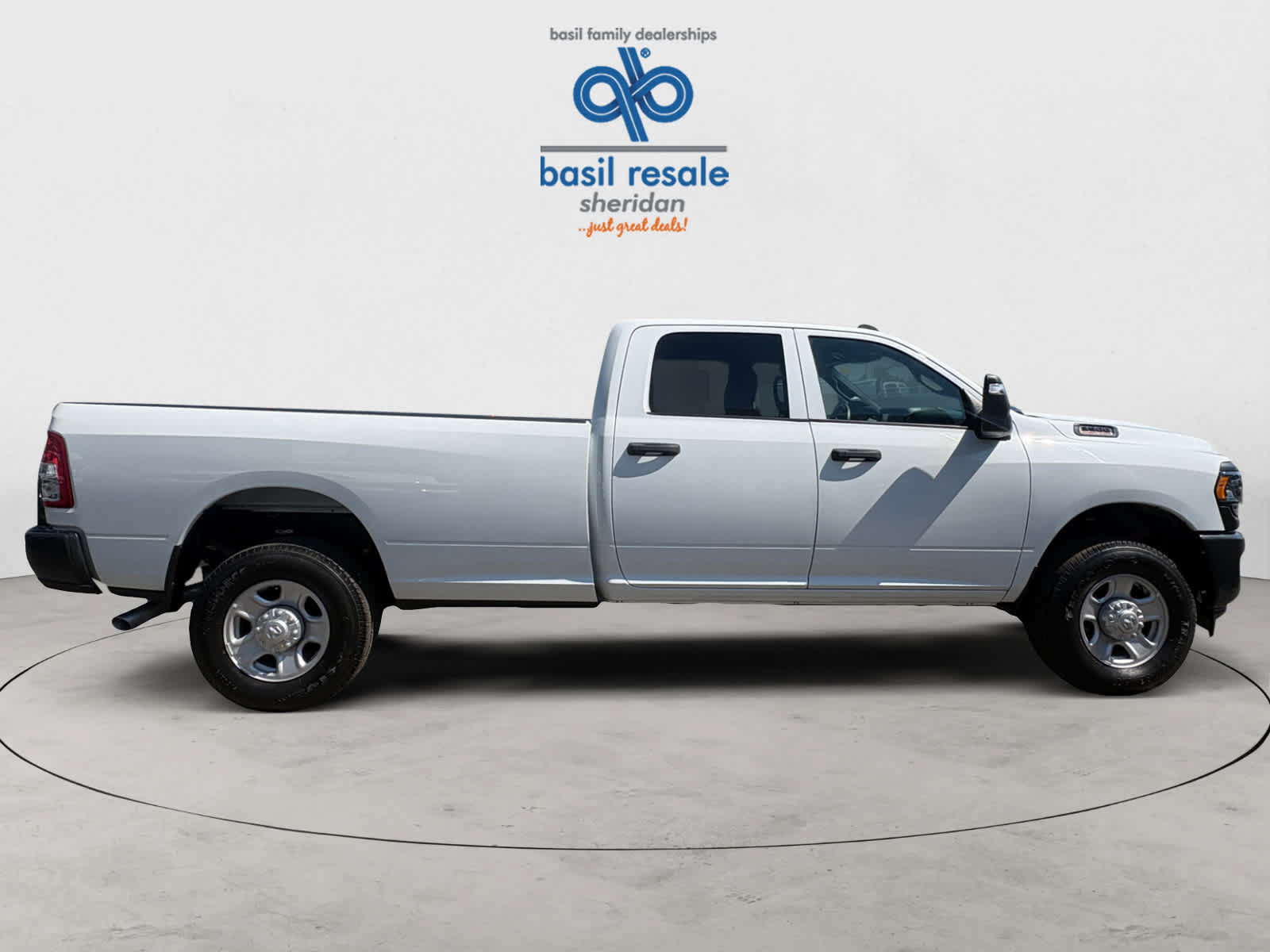 Used 2024 RAM 3500 Tradesman w/ Protection Group AWD/4WD image 9