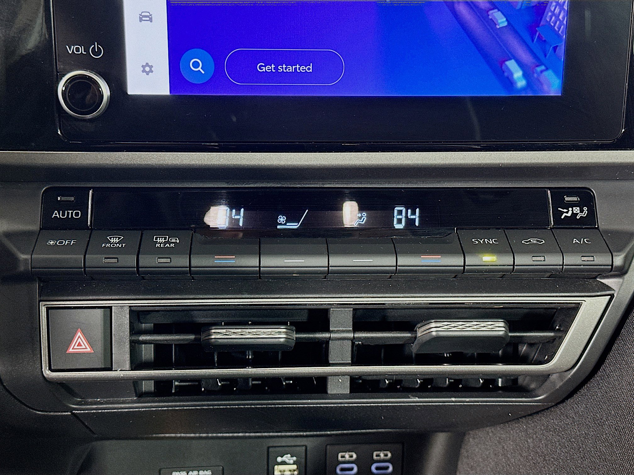 Used 2025 Toyota Camry LE image 24