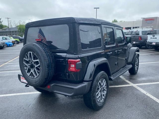 New 2025 Jeep Wrangler Sahara image 8