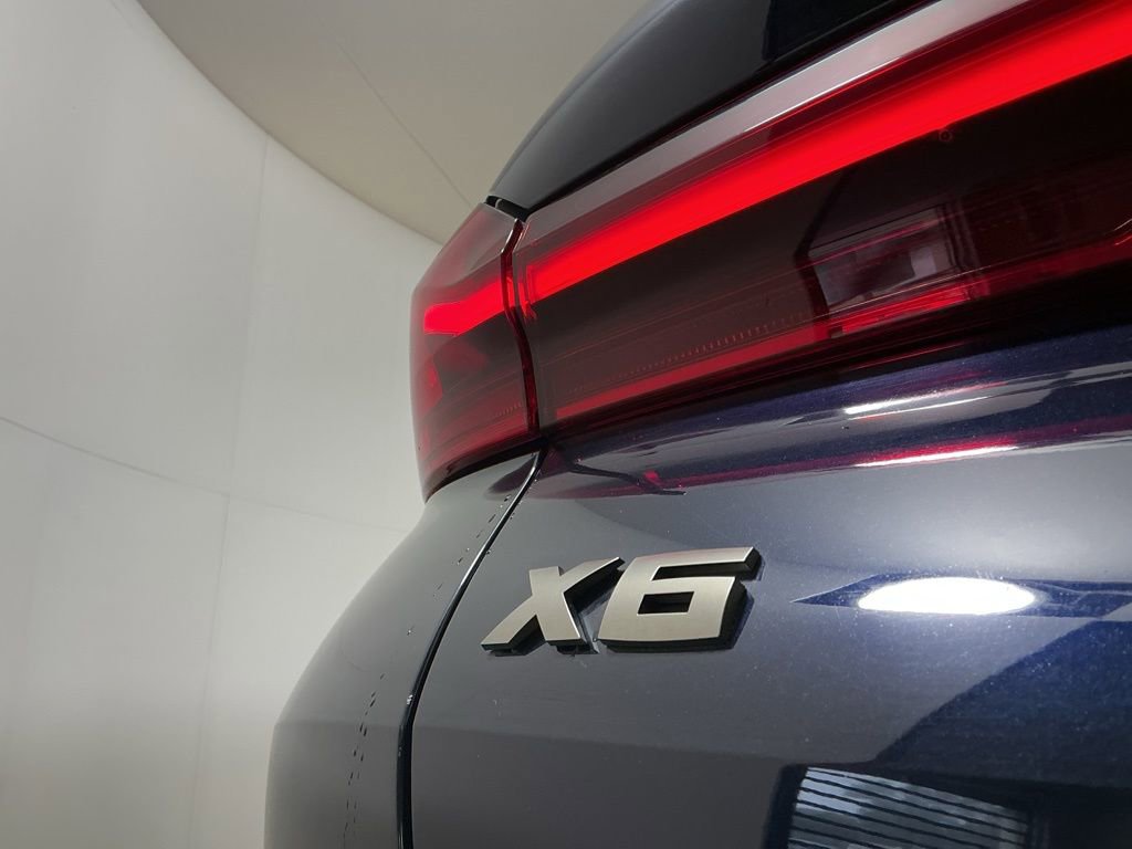 Certified 2023 BMW X6 M50i w/ Executive Package AWD/4WD image 31