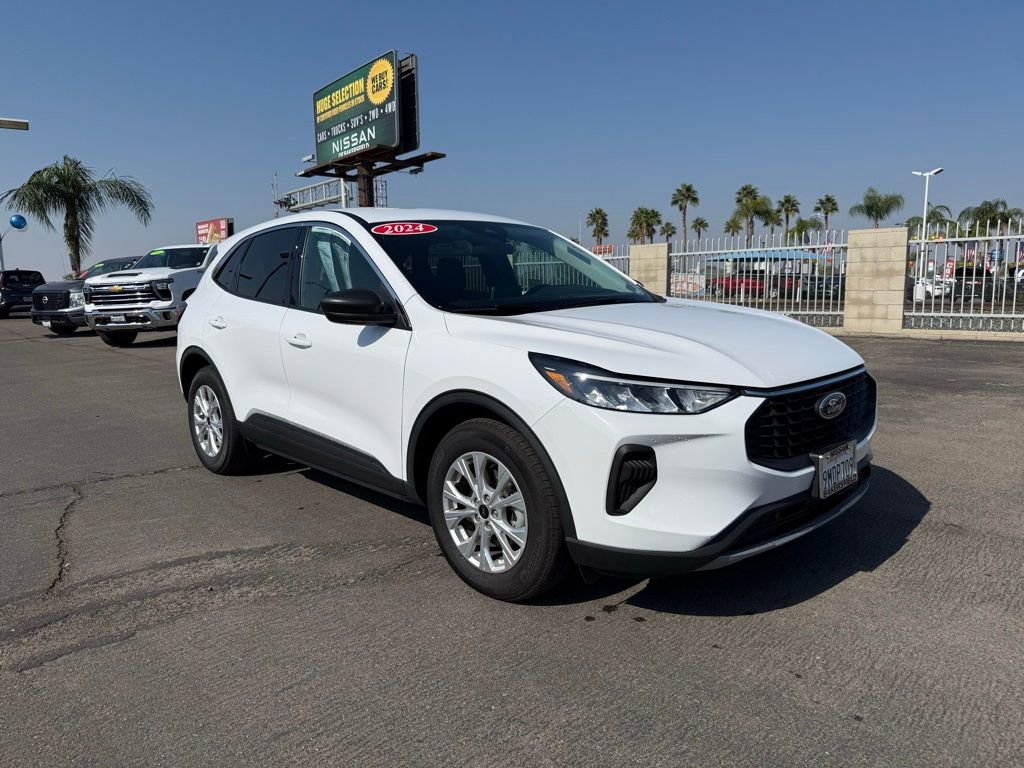 Used 2024 Ford Escape Active image 1