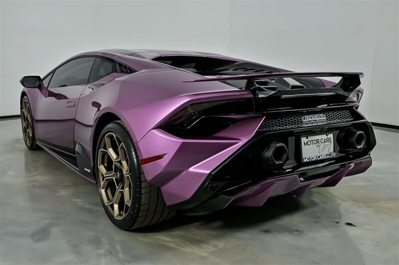 Used 2023 Lamborghini Huracan Tecnica RWD image 13