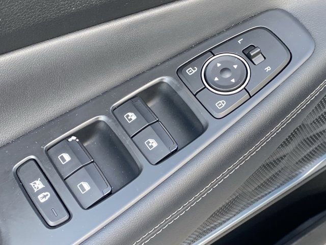 Used 2019 Hyundai Santa Fe Limited image 22