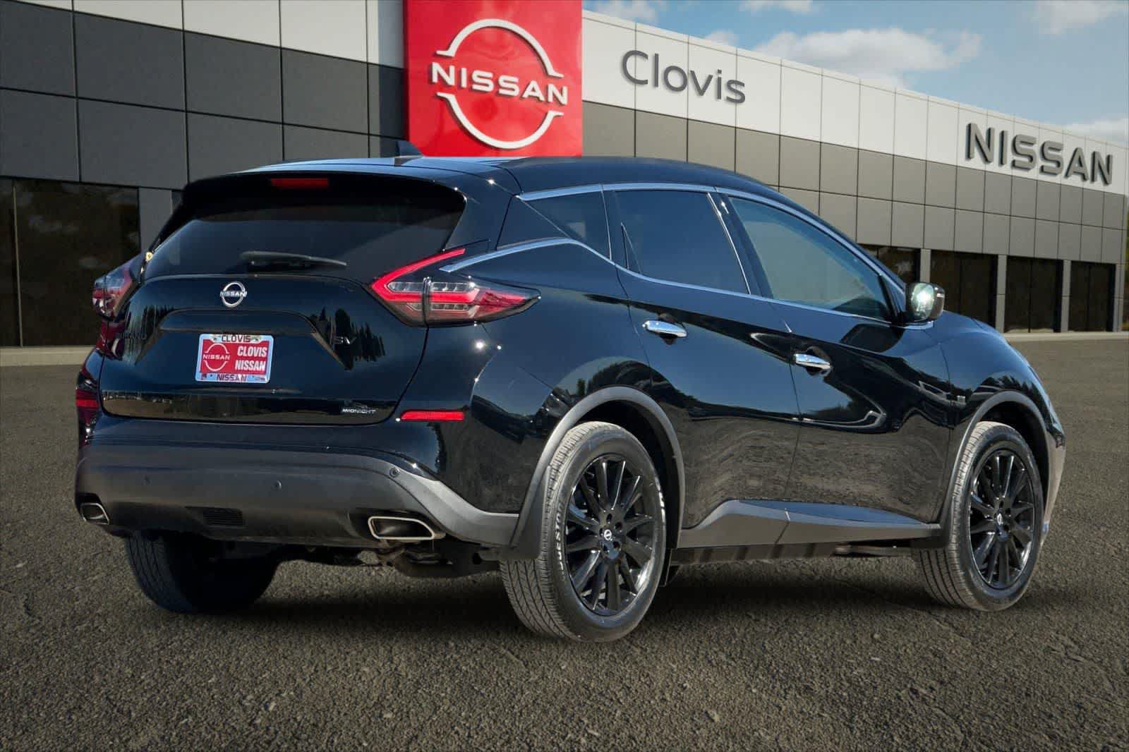 Certified 2023 Nissan Murano SV w/ SV Midnight Edition Package FWD image 3