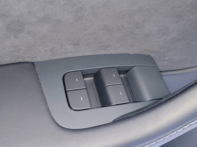 Used 2021 Tesla Model Y Long Range image 29