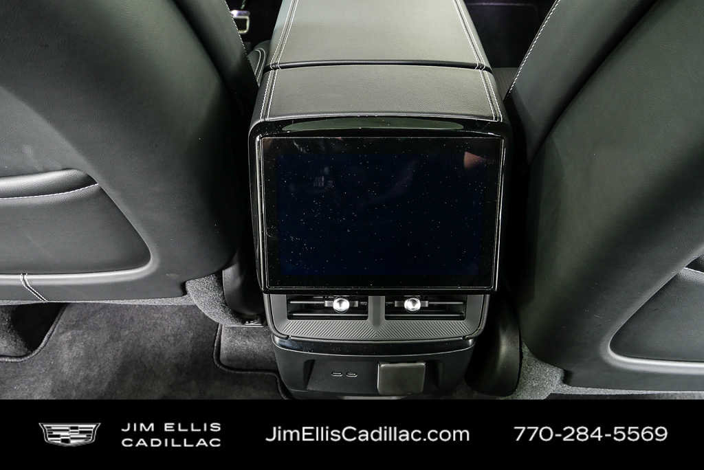 Certified 2026 Cadillac Vistiq Luxury AWD/4WD image 16