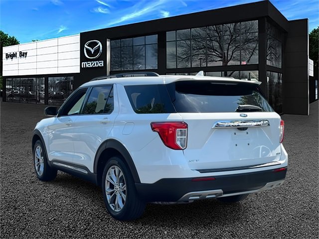 Used 2020 Ford Explorer XLT w/ Equipment Group 202A image 4