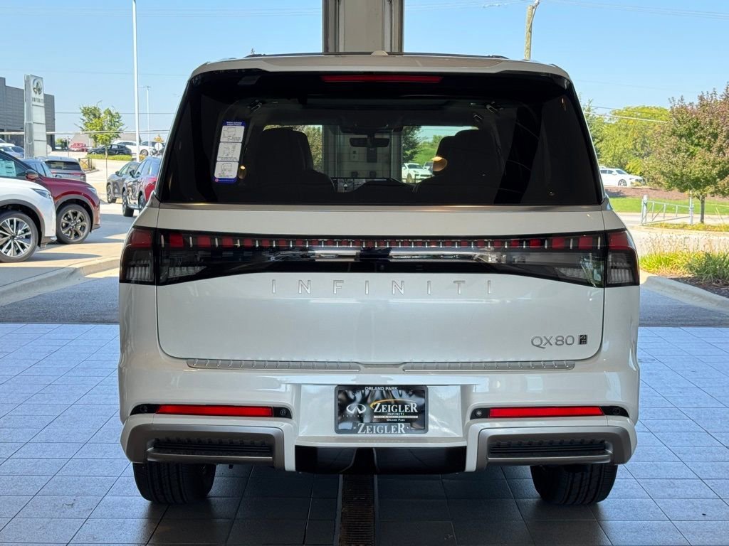 Certified 2026 INFINITI QX80 Luxe w/ Exterior Package image 5