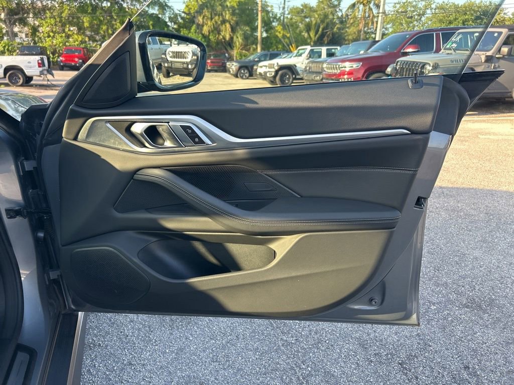Used 2025 BMW i4 xDrive40i AWD/4WD image 26