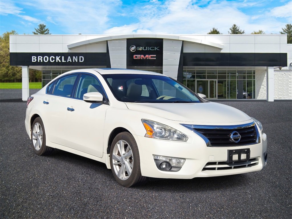 Used 2015 Nissan Altima 2.5 SL w/ Technology Package